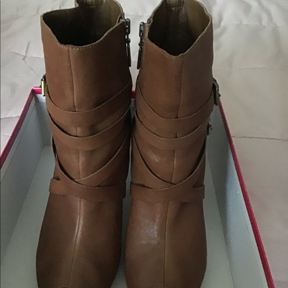 BCBG cognac vintage sheep leather bootie - Picture 2 of 2